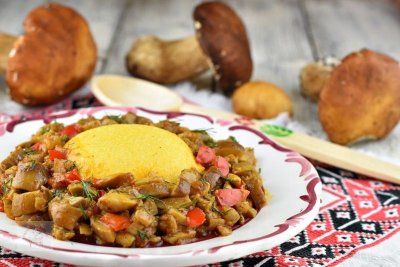 Rețete cu hribi. Trei moduri de preparare pentru o masă delicioasă și sănătoasă