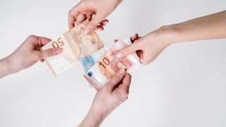 Curs valutar BNR azi, 17 martie 2023. Dolarul, în creștere! Ce se întâmplă cu moneda euro?