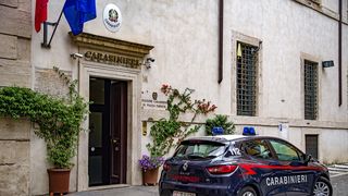 Povestea dramatică a unei românce din Italia. A fost bătută cu bestialitate și jefuită în propria casă