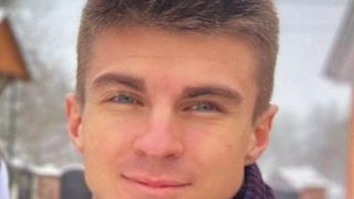 Roman a trecut râul Tisa înot în România ca să scape de războiul din Ucraina. Strigătul de disperare al mamei sale care de o lună nu mai ştie nimic de el