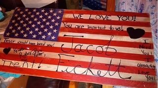 Poliția a spus că cei doi câini Great Danes s-ar fi bătut și și-ar fi îndreptat furia asupra lui Kristin