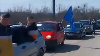 Proteste pe un drum județean din Gorj. Șoferii nu mai suportă starea drumului