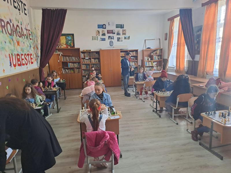 Șahul va fi predat în școli ca materie opțională din septembrie 2024