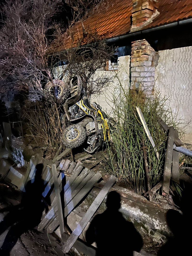  ATV-ul nu era  înscris, nu avea frâne și nu era tehnic de scos pe un drum public.