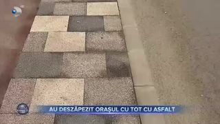 Au deszăpezit orașul cu tot cu asfalt