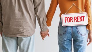 "Închiriază o iubită", afacerea care îi ajută pe tineri să-și păcălească părinții