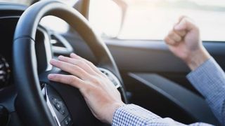 Bătaie &icirc;n traficul din București: un bărbat a fost reținut