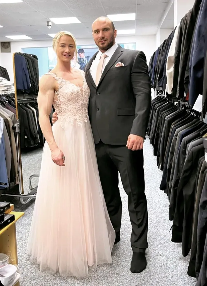 Tiffany Ritter și logodnicul ei