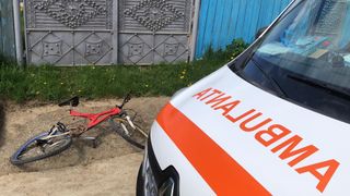 Un biciclist a fost spulberat de o șoferiță de 19 ani. Acesta a murit la scurt timp