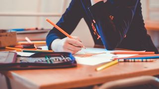 Copil român, umilt de o profesoară în Germania, la o lecție despre furt