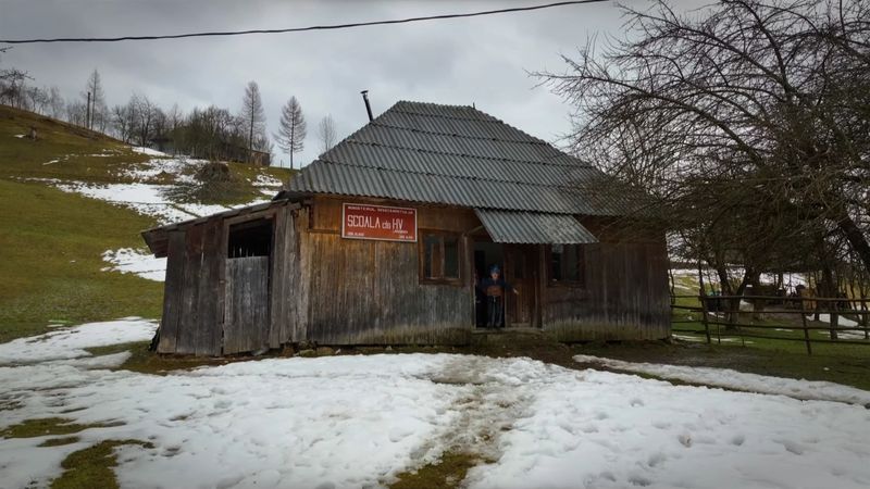 Duminică, de la ora 14:30, la “Asta-i România!”,  O școală cât o cămăruță