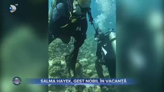 Salma Hayek, gest nobil în vacanță