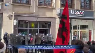 Francezii nu cedează, nici Macron