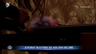 A furat bijuterii de 400.000 de lire