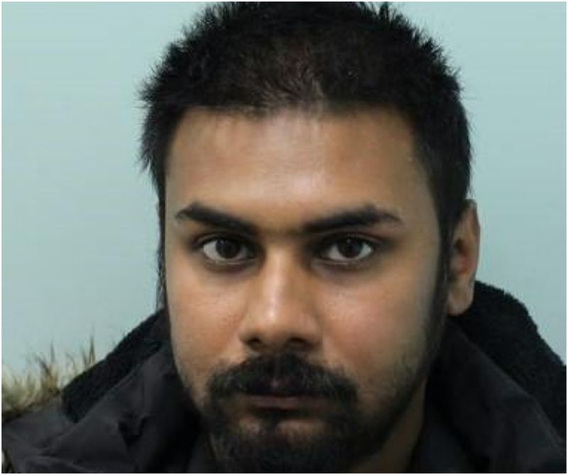 Un bărbat de 34 de ani din estul Londrei și-a primit sentința după ce și-a ucis bunica înjunghiind-o de peste 20 de ori