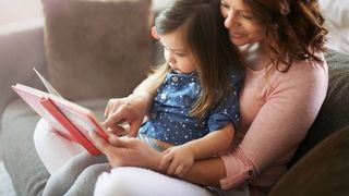 Cele mai iubite colecții de cărți pentru copii, atât pentru fetițe, cât și pentru băieți