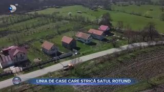 Linia de case care strică satul rotund