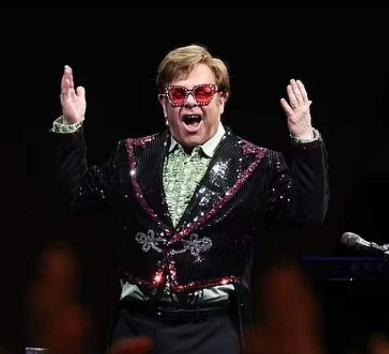 Artistul a dezvăluit cum a ajuns în formă pentru ultima etapă a turneului său de adio, mergând 10 km pe săptămână în piscina sa