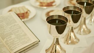 C&acirc;nd trebuie să te &icirc;mpărtășești &icirc;nainte de Paște? Sfatul preoților!