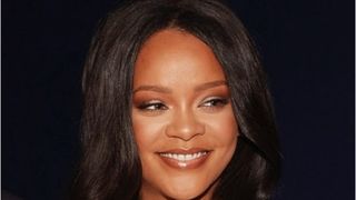 C&acirc;ntăreața Rihanna este din nou pe lista miliardarilor lumii pentru al doilea an consecutiv.