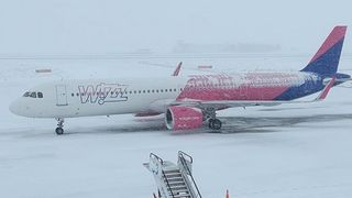 Aeroportul din Suceava a fost închis din cauza vremii extreme