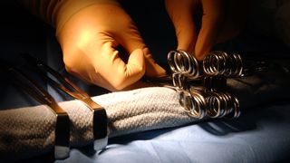 VIDEO- Un medic din Craiova este suspectat de moartea a patru pacienți. Bărbatul a fost reținut