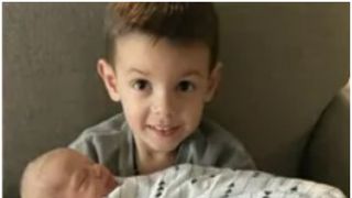 Carolyn Clark a spus că următoarea dată c&acirc;nd i-a văzut pe părinții soțului ei, a decis să afle care este cauza at&acirc;tor nașteri de băieți.