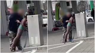 VIDEO - Un bărbat, surprins în timp ce își umfla păpușa gonflabilă într-o benzinărie din București: „Bre, nu mai merge!”