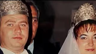 O adolescentă de 18 ani a fost amendată de controlorul STB, iar ceea ce a urmat este incredibil! &bdquo;Ne completăm&rdquo;