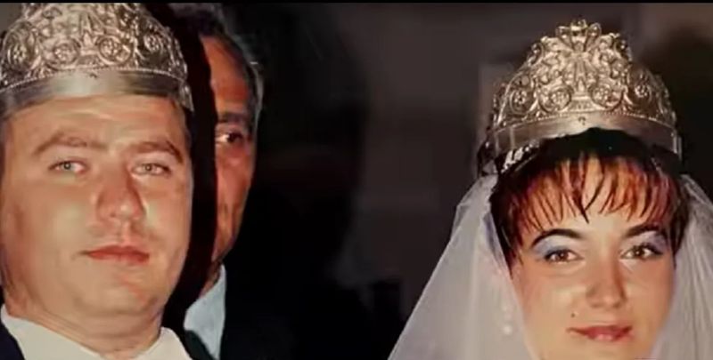 O adolescentă de 18 ani a fost amendată de controlorul STB, iar ceea ce a urmat este incredibil! „Ne completăm”