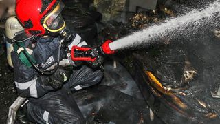 Doi soți din Brăila au decedat într-un incendiu provocat de lumânarea aprinsă de la Înviere