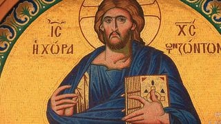 O femeie care comunică cu spiritele susține că l-a văzut pe Iisus în biserică. Cum arată acesta