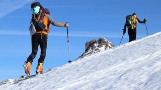 VIDEO - De 1 mai, rom&acirc;nii petrec la munte