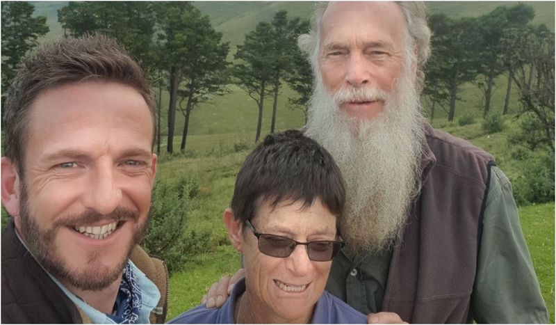 Botaniști britanici aruncați într-un râu infestat de crocodili 