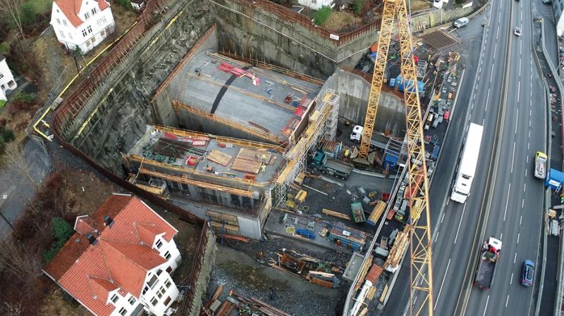 Fyllingsdalstunnelen, așa cum este cunoscut, a fost inaugurat pe 15 aprilie , construcțiile începând în 2019