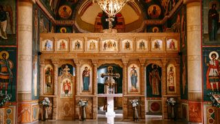 Povestea unui fost stareț de la o mănăstire din județul Cluj. A fost trădat în dragoste și schimbat din funcție