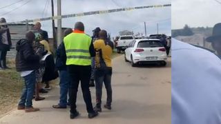 Zece membri ai unei familii au fost uciși în propria locuință