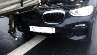 Un autoturism a intrat într-un camion pe A1,  în zona Remeta Mare