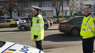 Un preot a fost prins beat la volan, după ce a provocat un accident rutier