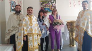 Premieră într-o închisoare din Italia! Fetița unei românce a fost botezată acolo unde mama ei este privată de libertate