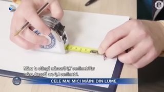 VIDEO- Afshin, bărbatul cu cele mai mici m&acirc;ini din lume