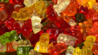 VIDEO - Elevă de 14 ani, resuscitată la o școală din Cluj după ce s-a înecat cu un jeleu