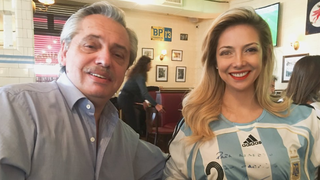 Prima Doamnă a Argentinei, Fabiola Andrea Yáñez este o jurnalistă și actriță argentiniană în vârstă de 42 de ani.