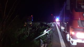 Accident rutier între un camion și o dubiță