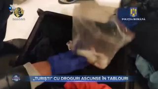 Droguri ascunse in tablouri
