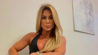 "Îmi dau seama dacă un bărbat e bun la pat după un detaliu de la prima întâlnire". Ce test infailibil are femeia de 55 de ani pentru iubiții mai tineri decât ea