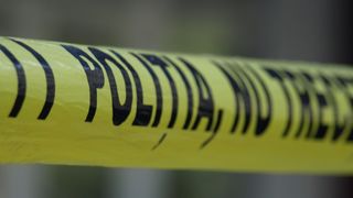 Caz revoltător &icirc;n Maramureș. Un tată și-a ținut fiica de 25 de ani &icirc;nchisă și legată cu lanțuri. Bărbatul a fost lăsat &icirc;n libertate