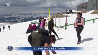 Au dat micii pe schiuri