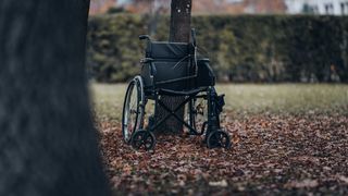 Criterii de care să ții cont &icirc;n alegerea unui fotoliu rulant