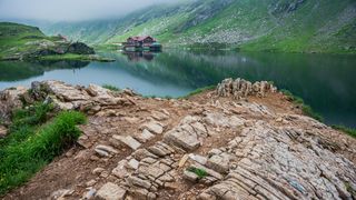 Lacuri colorate din Romania